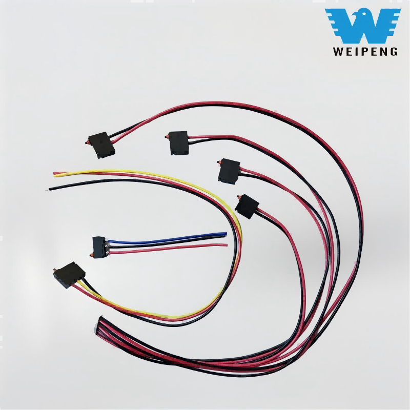 Jostailuzko ur-pistola iragazgaitza duen mikro etengailuarekin